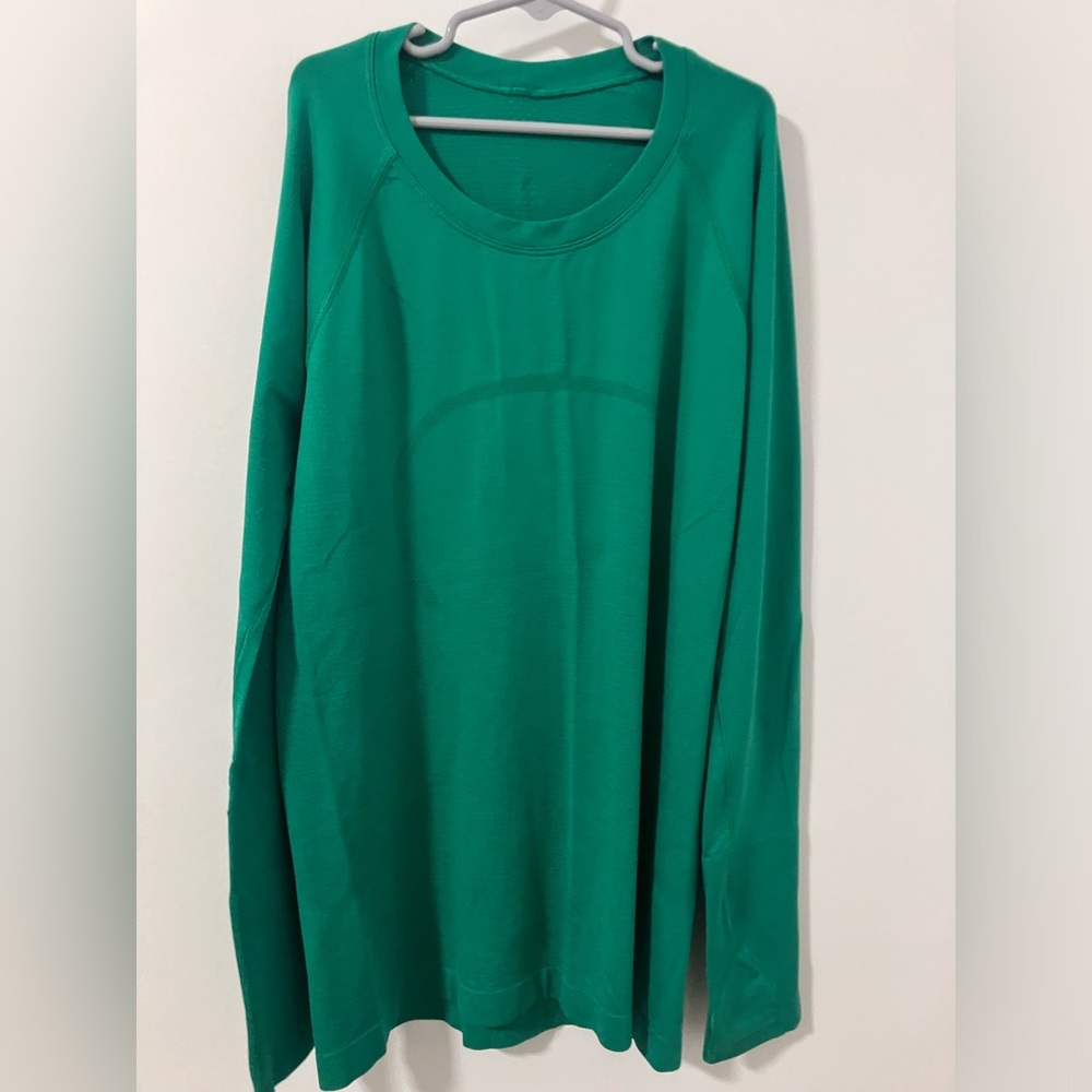 Lululemon Swiftly Long Sleeve - Hip Length - Size 6